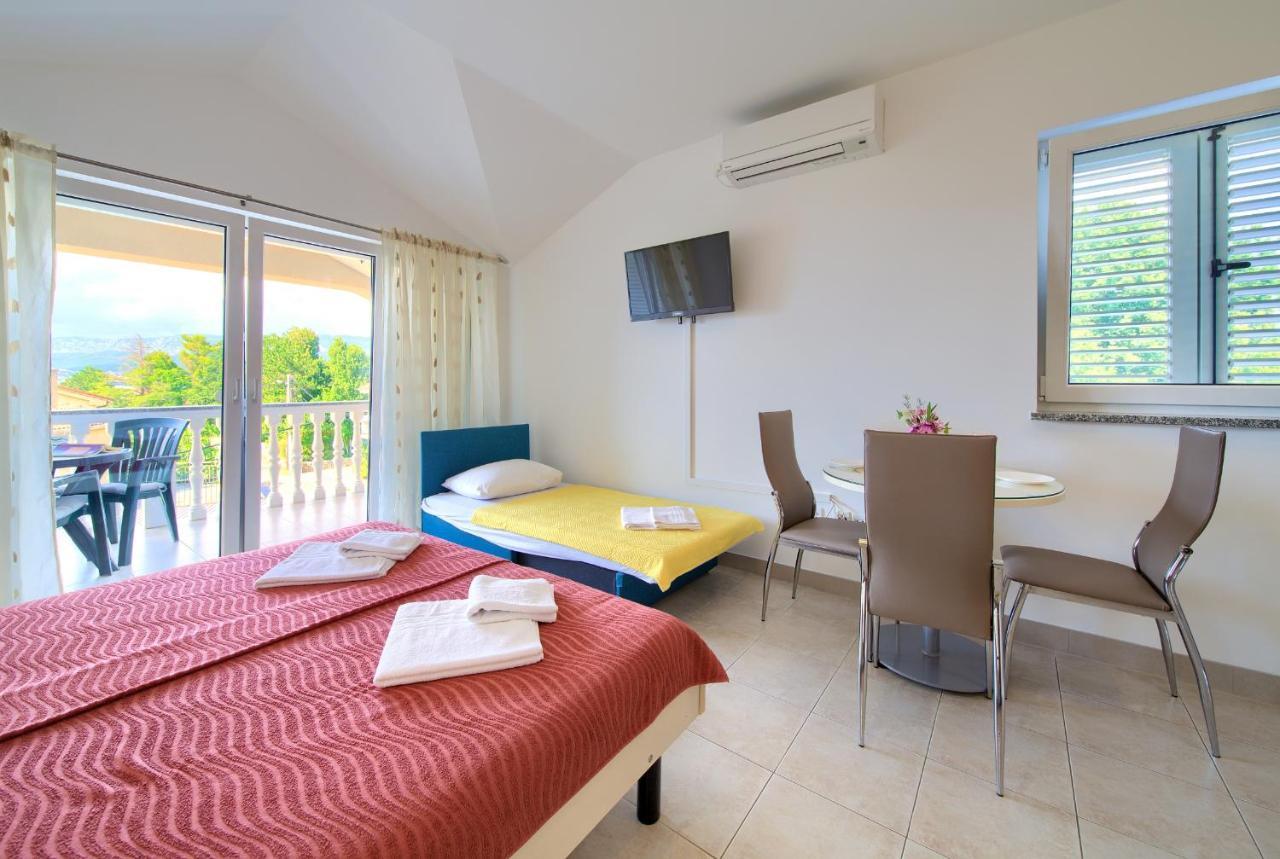 Apartments Ivica Krk Island Šilo 外观 照片
