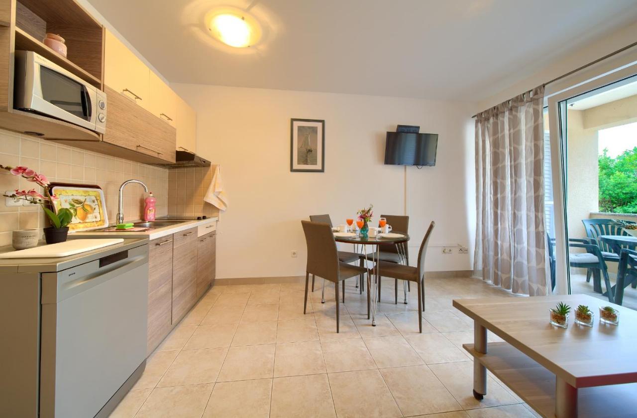 Apartments Ivica Krk Island Šilo 外观 照片