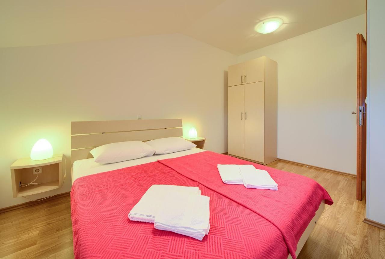 Apartments Ivica Krk Island Šilo 外观 照片