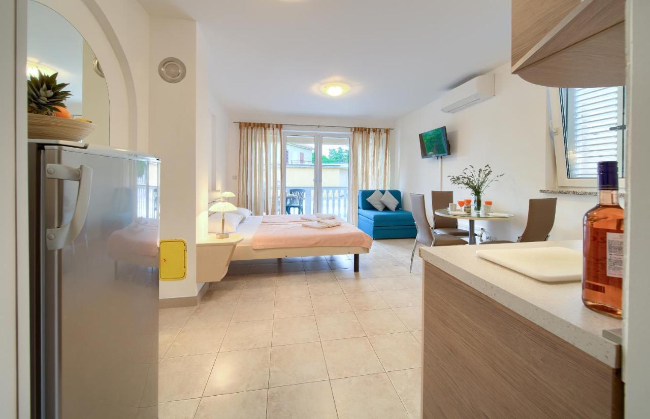 Apartments Ivica Krk Island Šilo 外观 照片